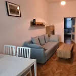 Apartament Zamkowa Street. *WAWEL*ICE *BULWARY WIŚLANE